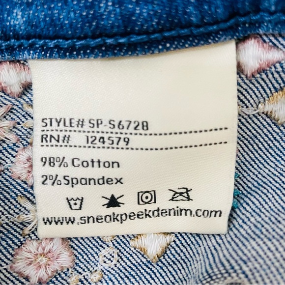 Sneak Peek Womens Embroidered Denim Mini Skirt Size Small - Picture 10 of 12